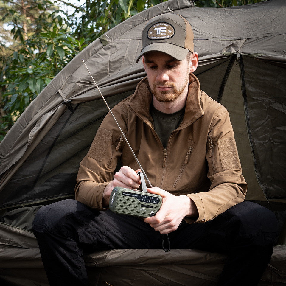 Fosco Noodradio survival met AM/FM dynamo zonnepaneel zaklamp en alarm gebruik